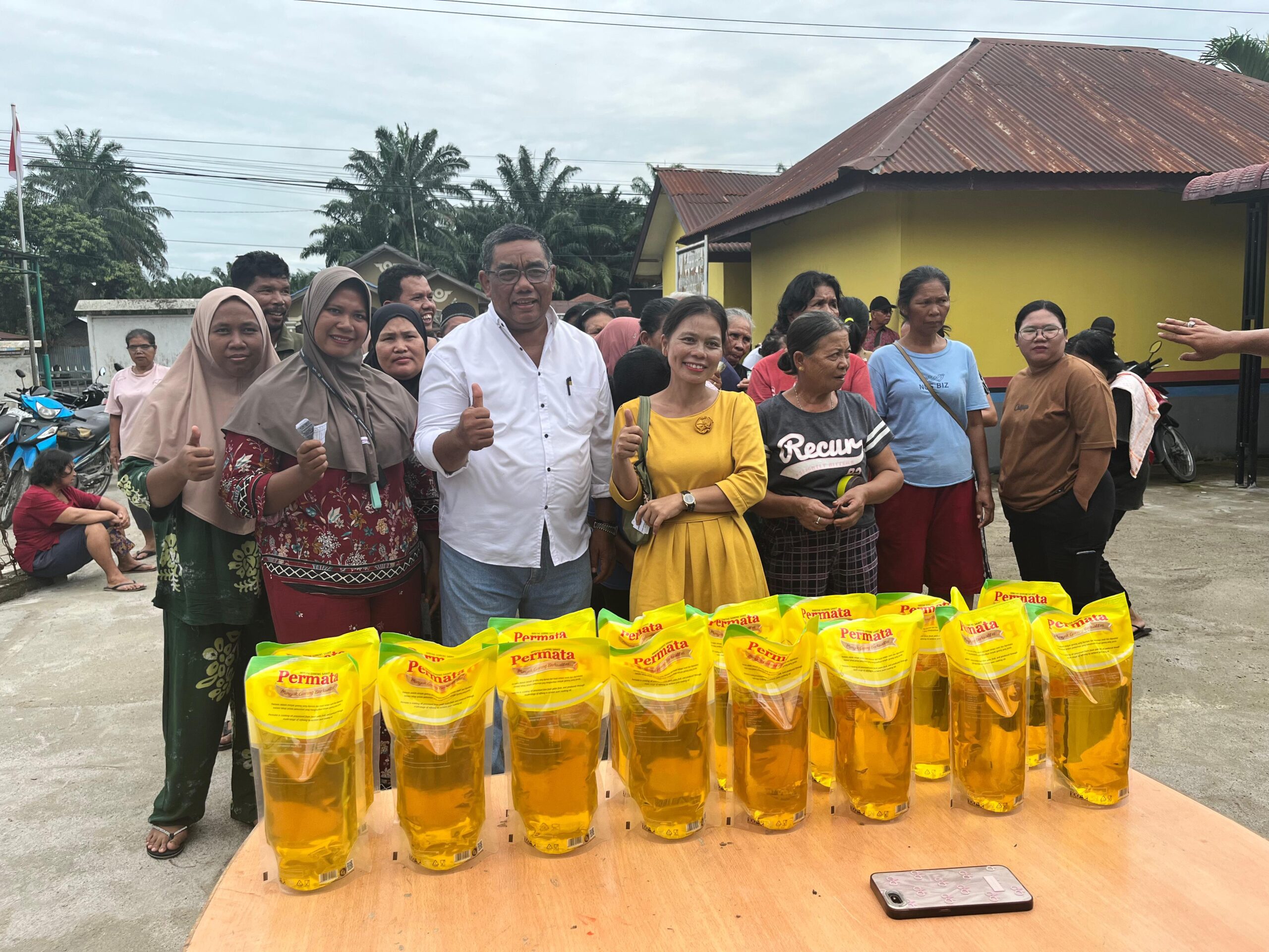 PMKS PT Nubika Jaya Blok Songo Gelar Operasi Pasar Murah Minyak Goreng